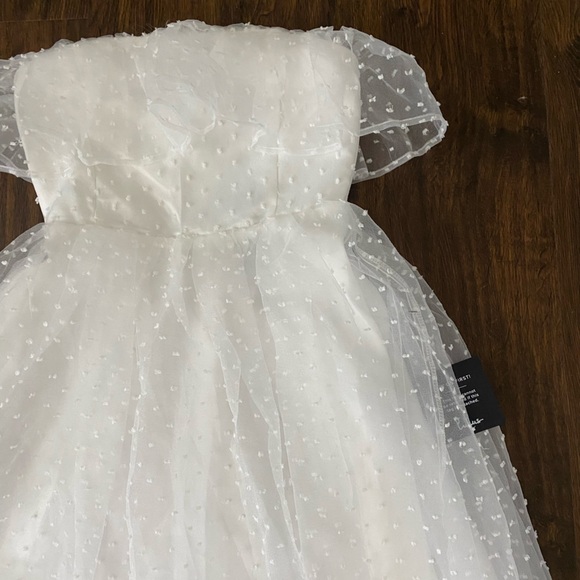 NWT Lulus Blissful Ideal White Strapless Ruffled Swiss Dot Midi Dress - Picture 8 of 9